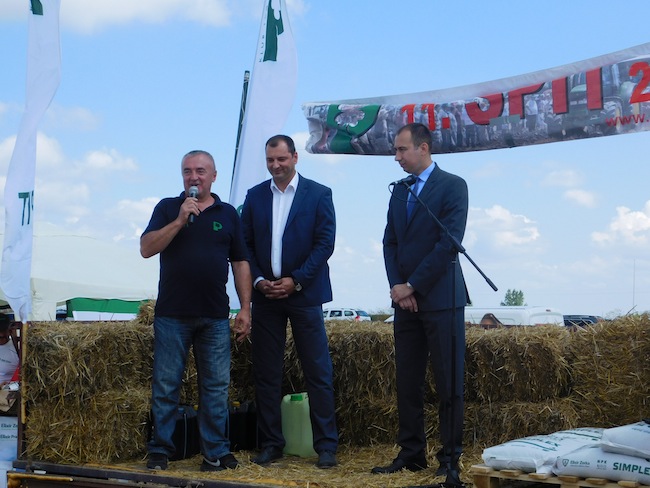 Vojislav Malešev, predsednik Kluba 100P plus, Milorad Radojević, član veća za privredu grada Novog Sada i mr Vuk Radojević, pokrajinski sekretar za poljoprivredu, vodoprivredu i šumarstvo na otvaranju 12. SPIT-a